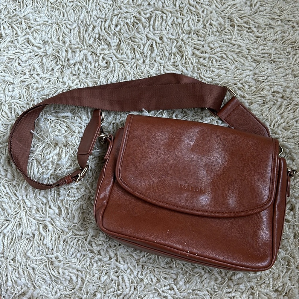 Maedn Crossbody